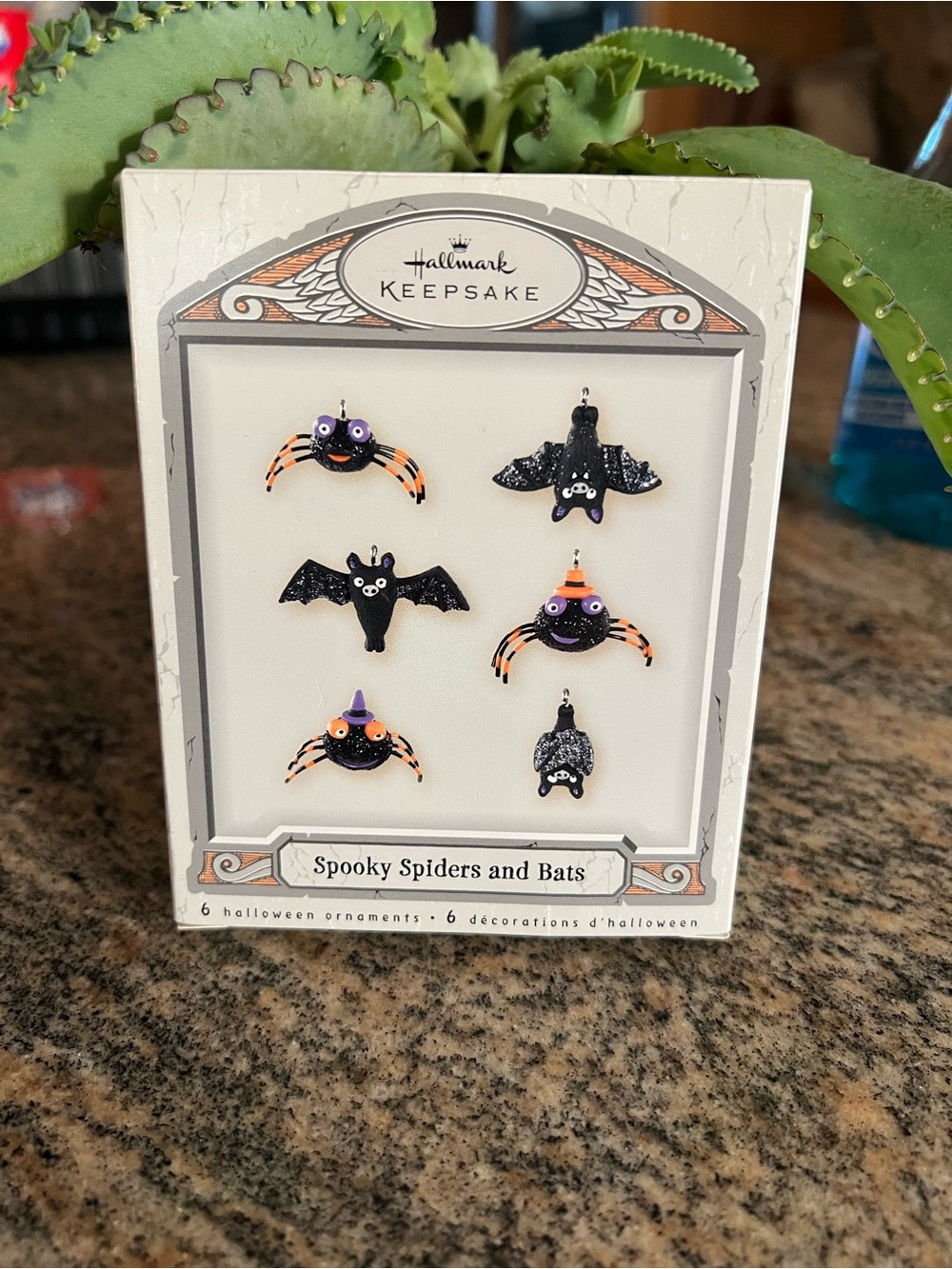 Hallmark Keepsake Set of 6 Spooky Spiders and Bats Miniature Halloween Ornaments
